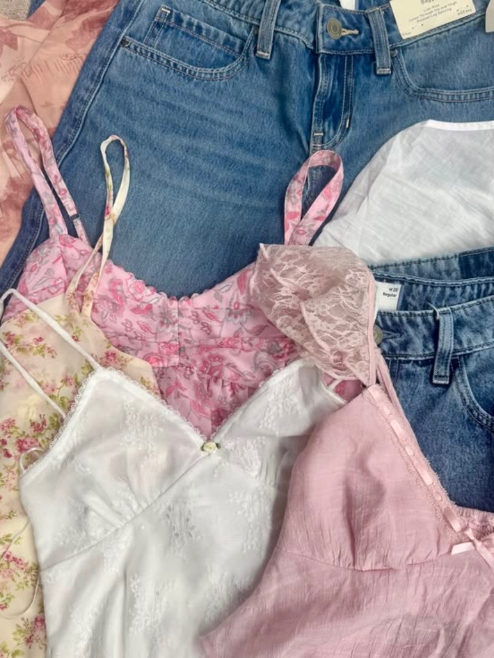 TRENDY STYLE BUNDLE SIZED EXTRA SMALL